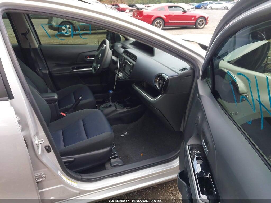 JTDKDTB31F1583610 2015 TOYOTA PRIUS C photo no. 5