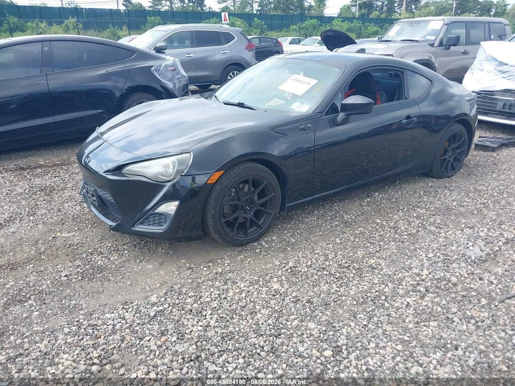 JF1ZNAA16F8700899 2015 SCION FR-S photo no. 2