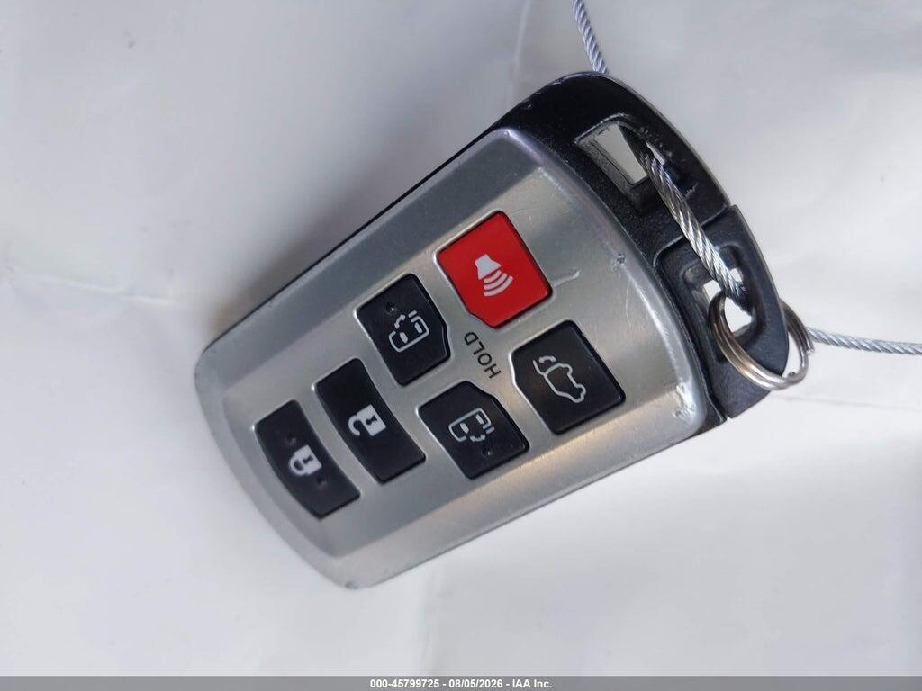 5TDYK3DC9FS672437 2015 TOYOTA SIENNA photo no. 11