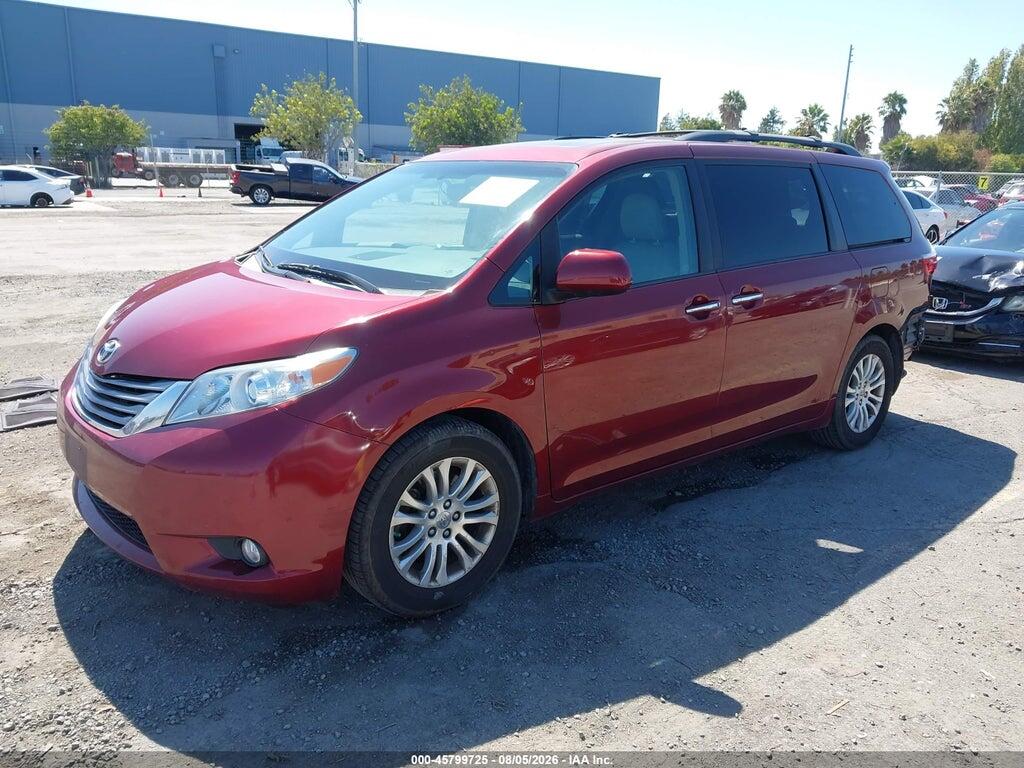 5TDYK3DC9FS672437 2015 TOYOTA SIENNA photo no. 2