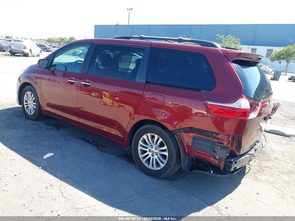 5TDYK3DC9FS672437 2015 TOYOTA SIENNA photo no. 3
