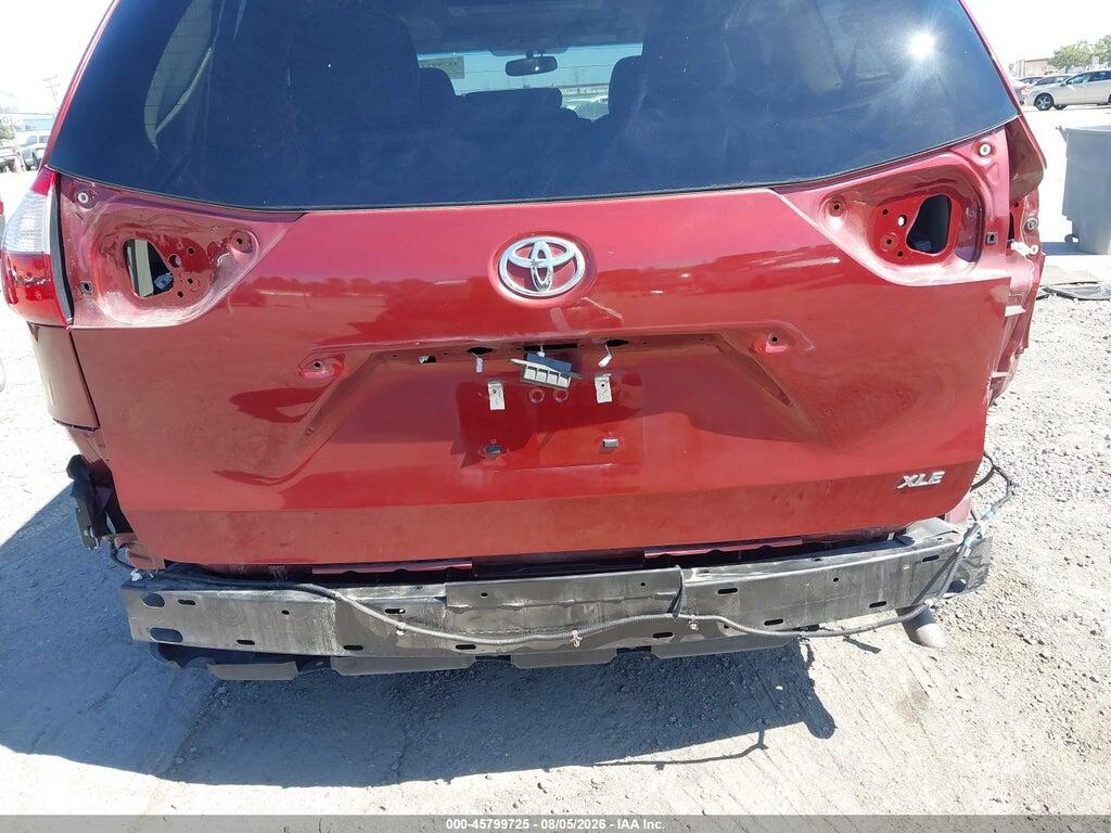 5TDYK3DC9FS672437 2015 TOYOTA SIENNA photo no. 6
