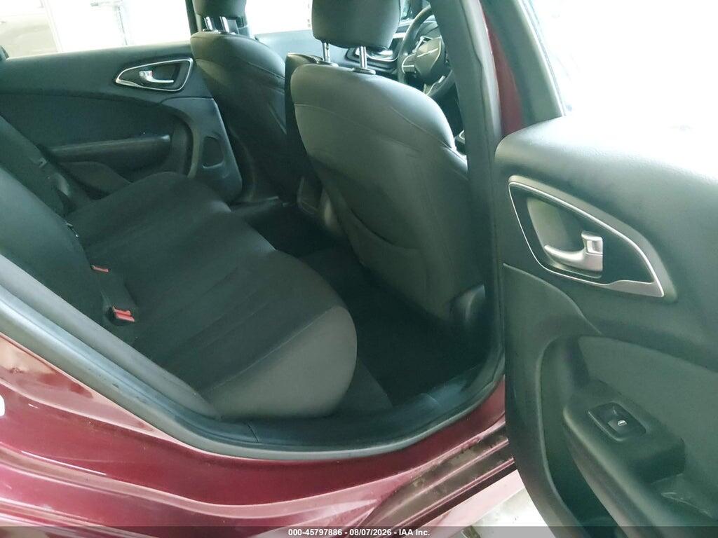 1C3CCCAB0FN685719 2015 CHRYSLER 200 photo no. 8