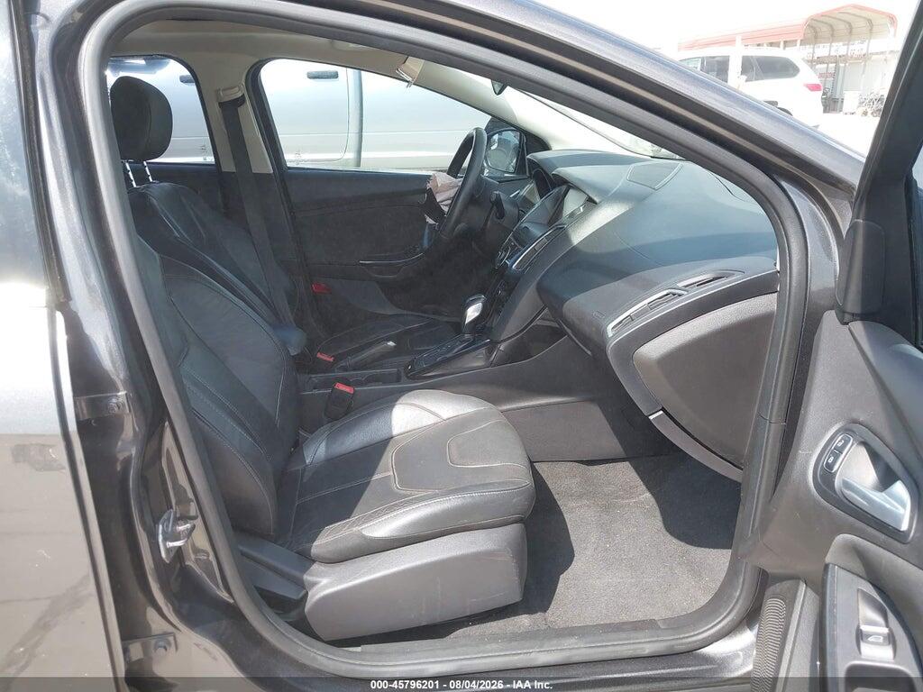 1FADP3J28FL334031 2015 FORD FOCUS photo no. 5