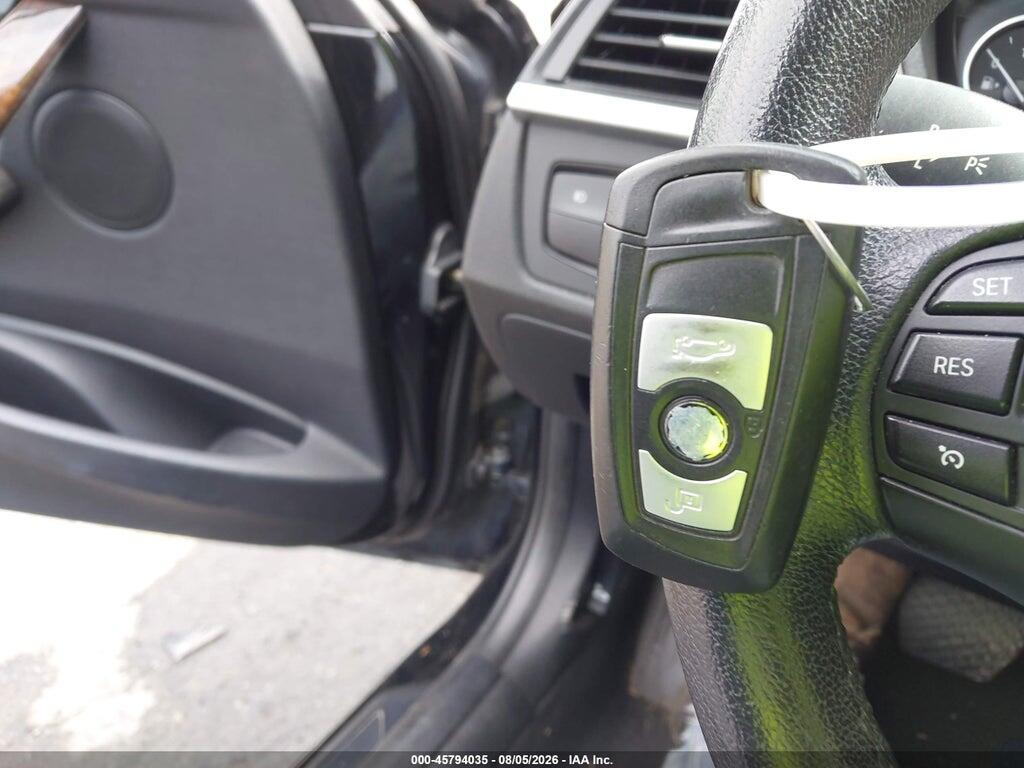 WBA3A5C59FF609427 2015 BMW 328I photo no. 11