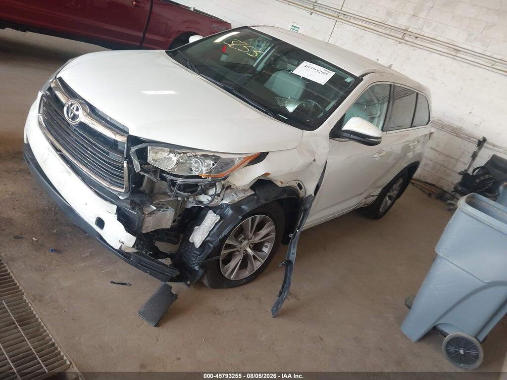 5TDBKRFH9FS204368 2015 TOYOTA HIGHLANDER photo no. 2
