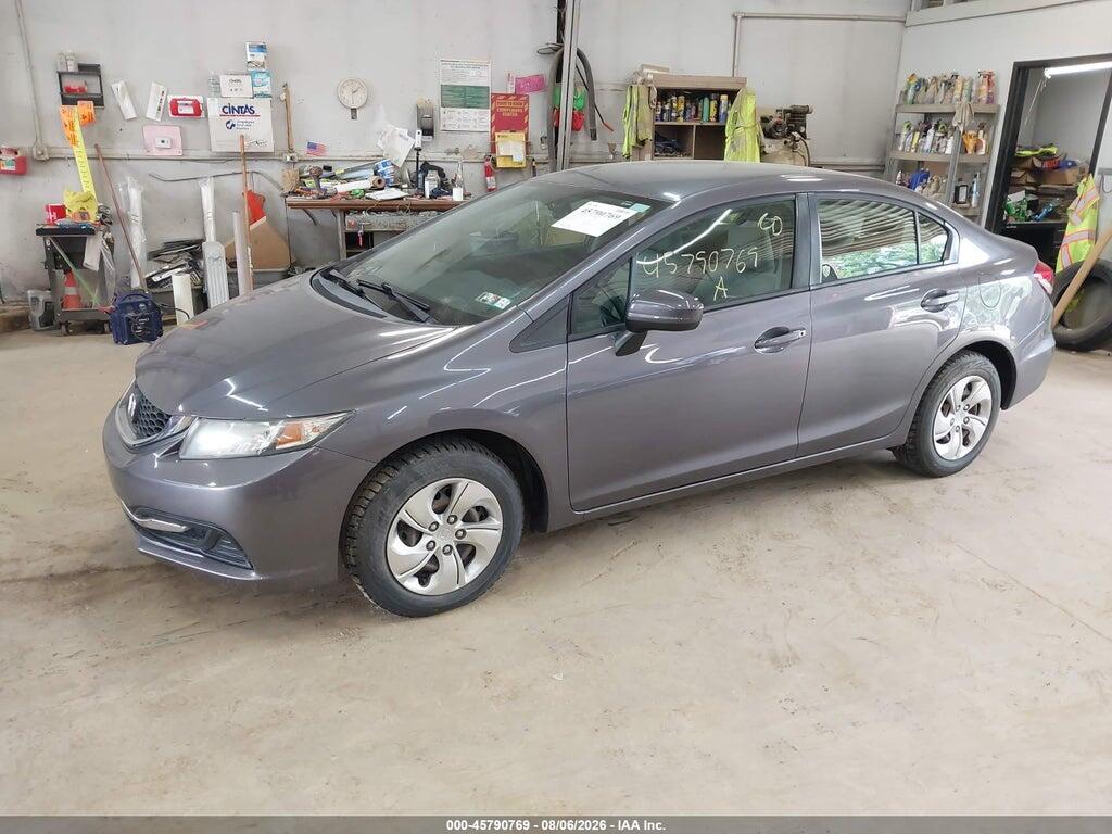 19XFB2F57FE279580 2015 HONDA CIVIC photo no. 2