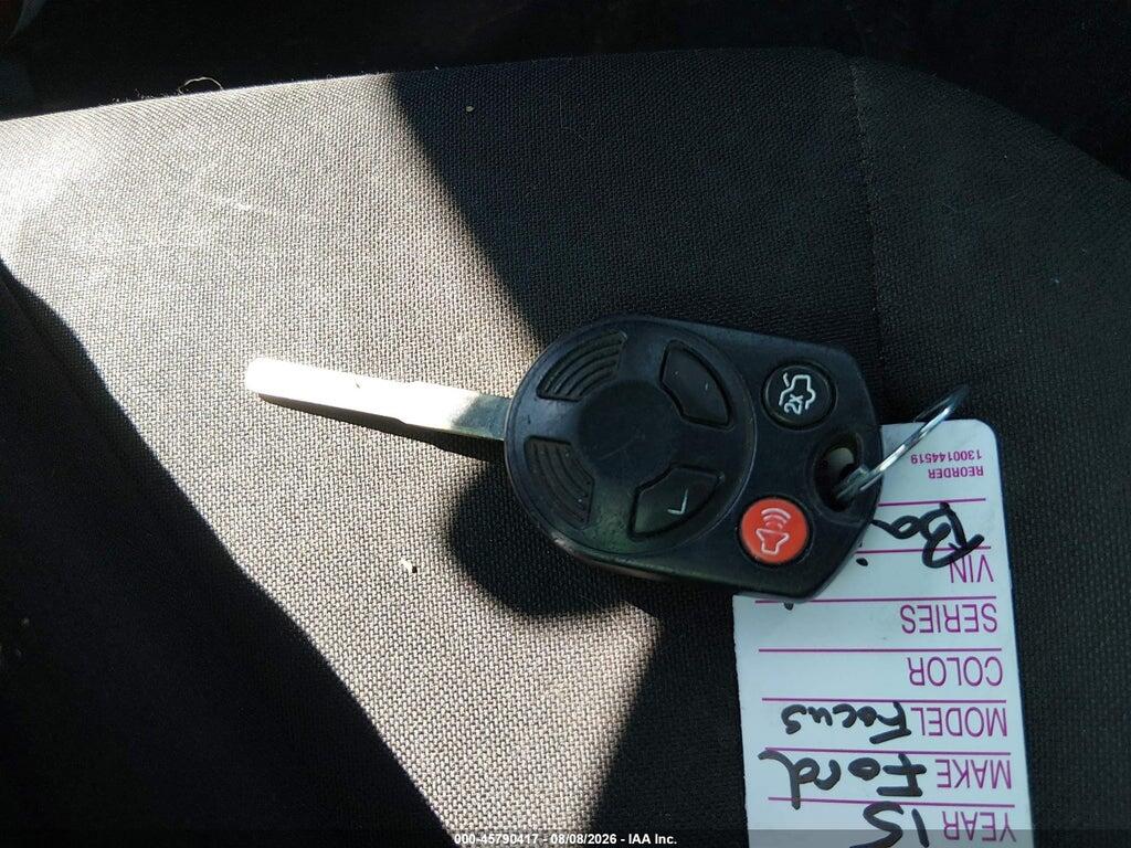 1FADP3E20FL256998 2015 FORD FOCUS photo no. 11