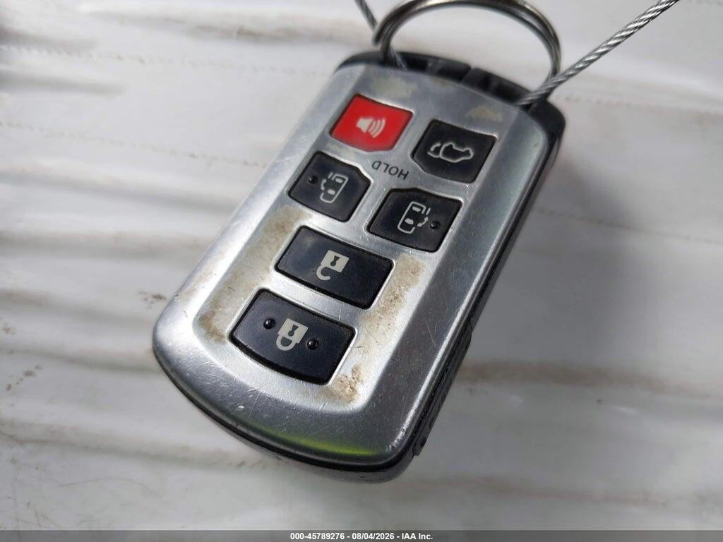 5TDXK3DC7FS528252 2015 TOYOTA SIENNA photo no. 11