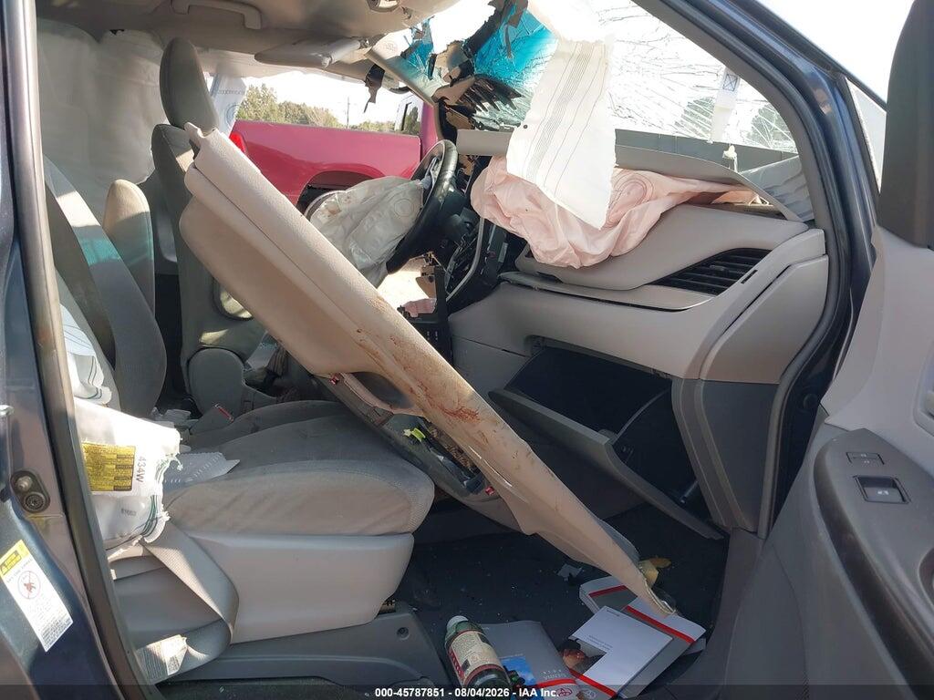 5TDZK3DC0FS651240 2015 TOYOTA SIENNA photo no. 5