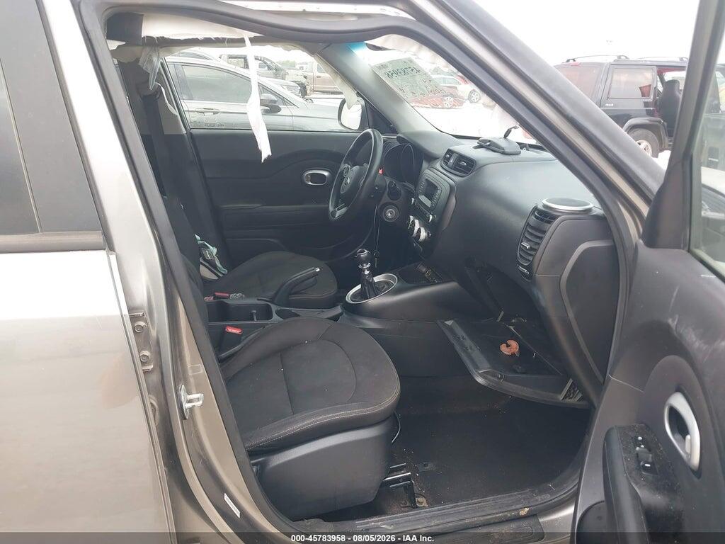 KNDJN2A29F7154966 2015 KIA SOUL photo no. 5