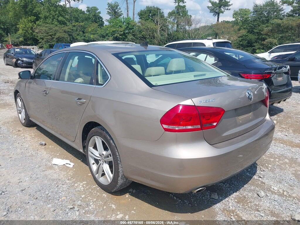 1VWBV7A37FC032539 2015 VOLKSWAGEN PASSAT photo no. 3
