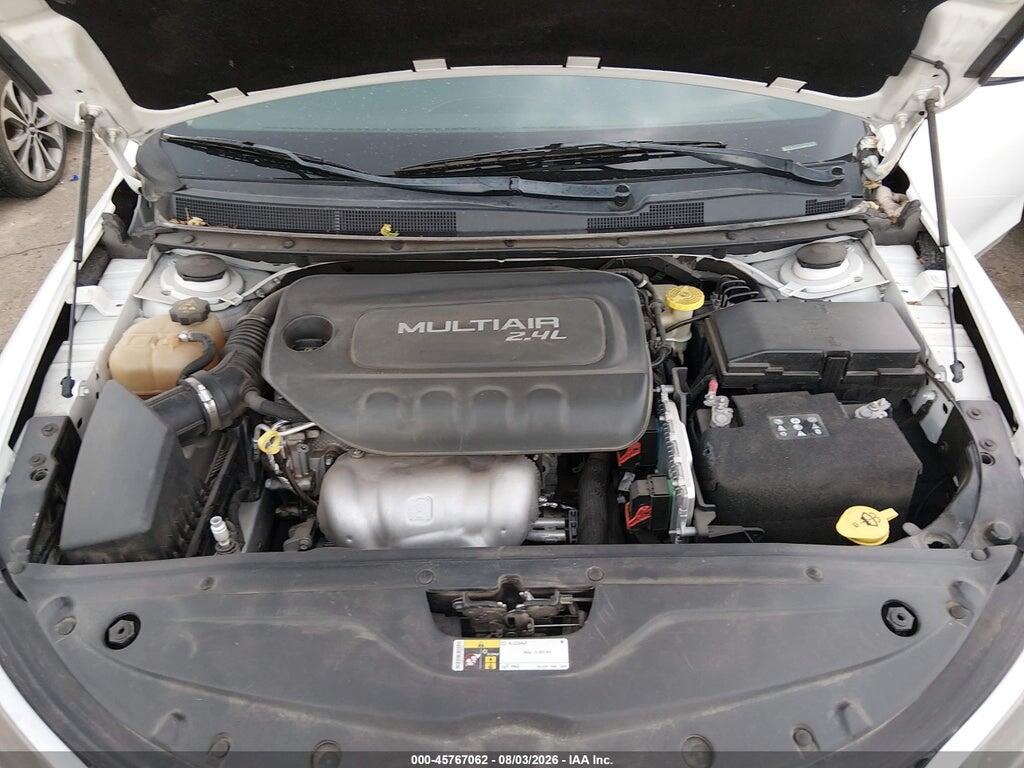 1C3CCCAB5FN742318 2015 CHRYSLER 200 photo no. 10