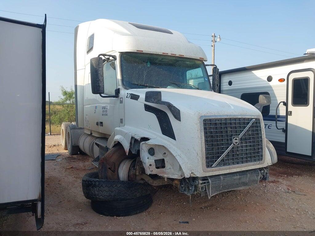 4V4NC9EJXFN934024 2015 VOLVO VN photo no. 12