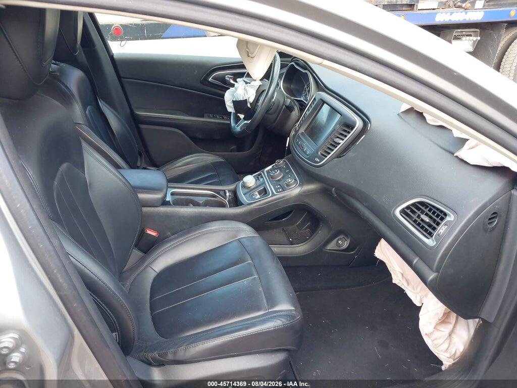 1C3CCCCGXFN519992 2015 CHRYSLER 200 photo no. 5