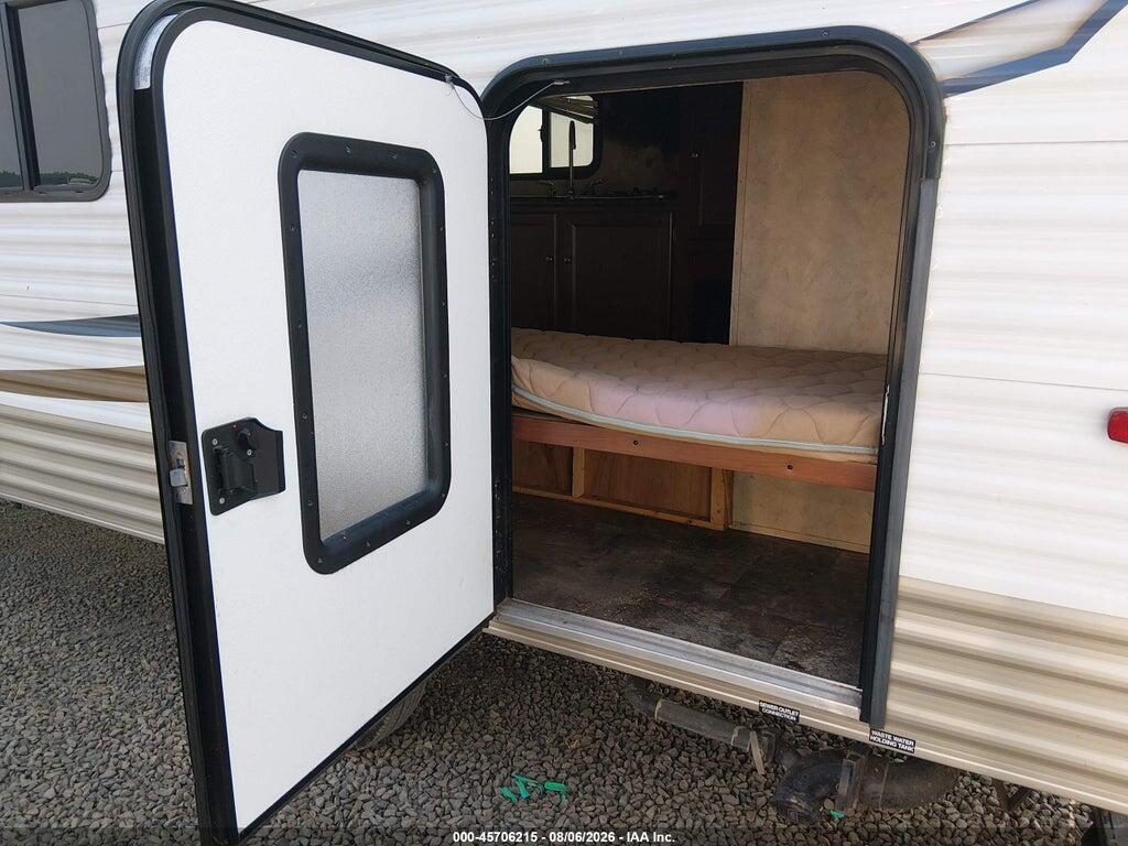 5ZT2VWFC3F5107472 2015 FOREST RIVER VIKING 17BH photo no. 12