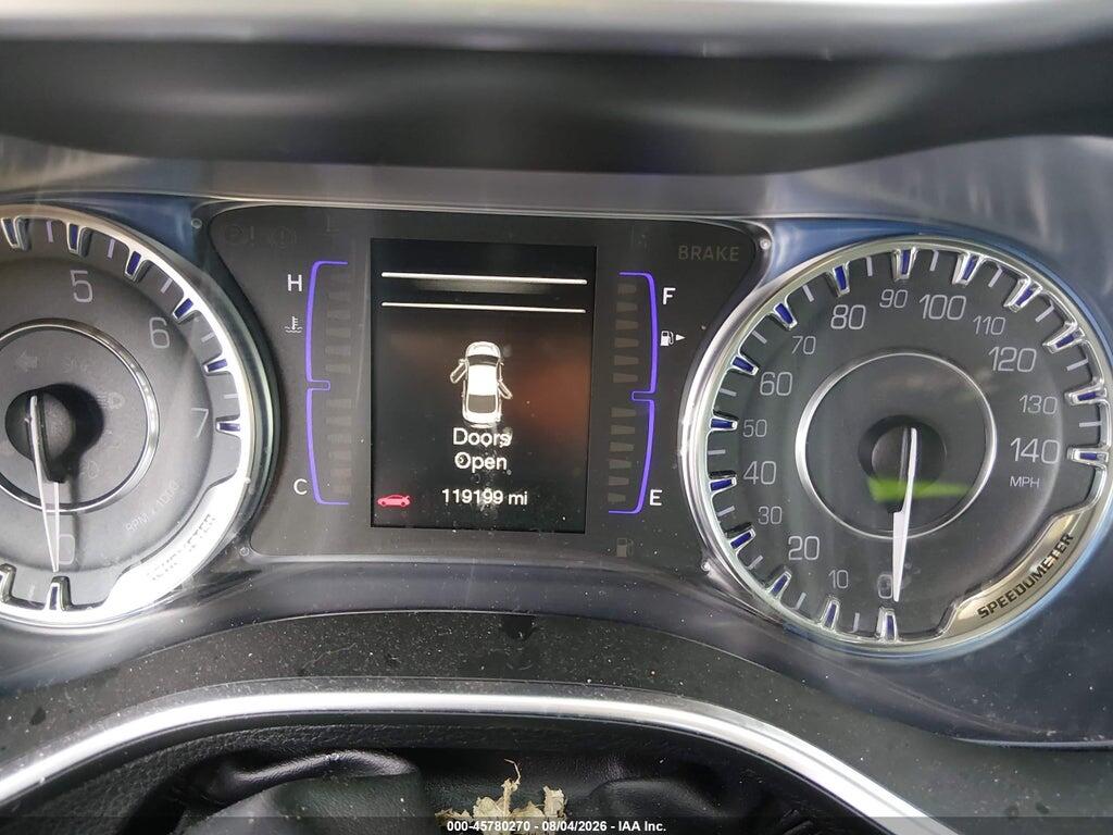 1C3CCCAB7GN124919 2016 CHRYSLER 200 photo no. 7