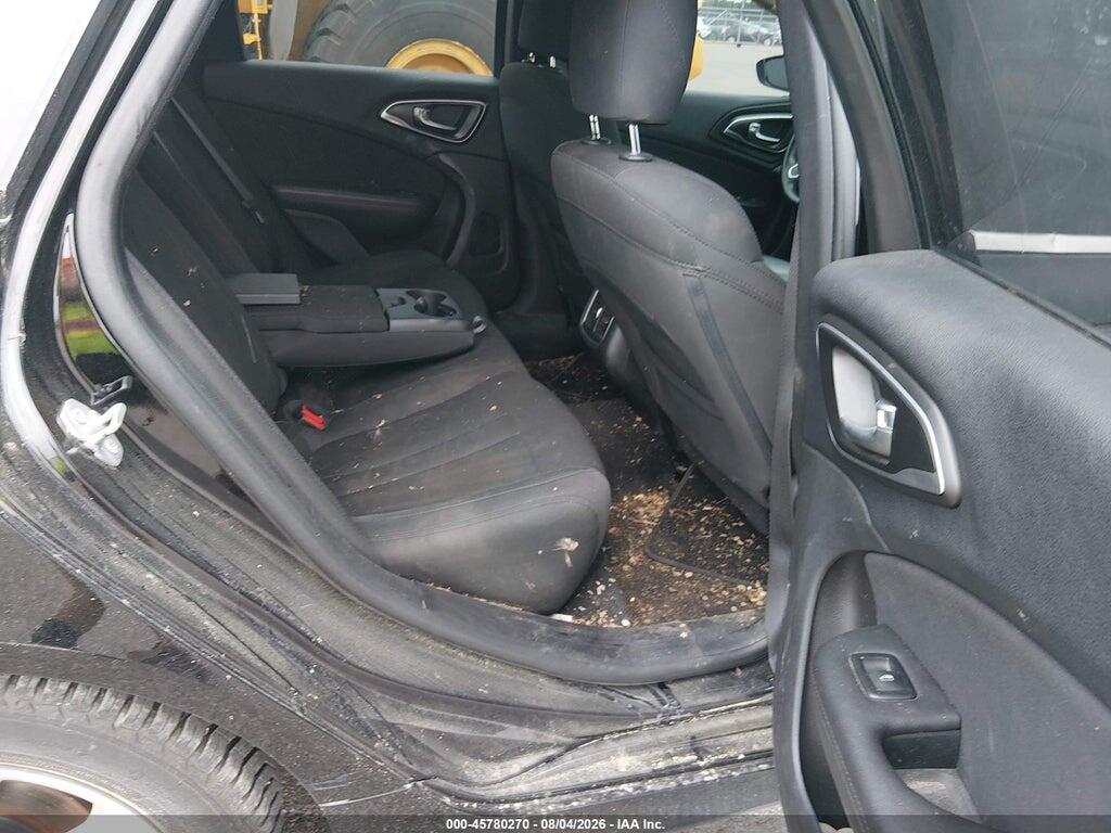 1C3CCCAB7GN124919 2016 CHRYSLER 200 photo no. 8