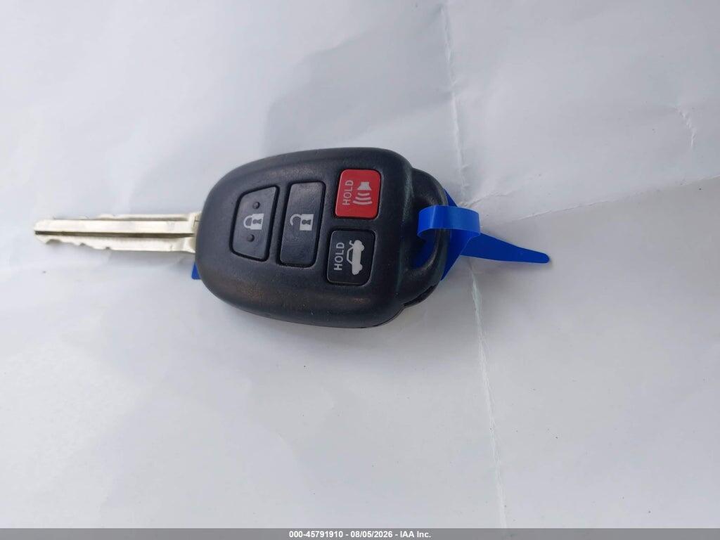 4T1BF1FK3GU508550 2016 TOYOTA CAMRY photo no. 11