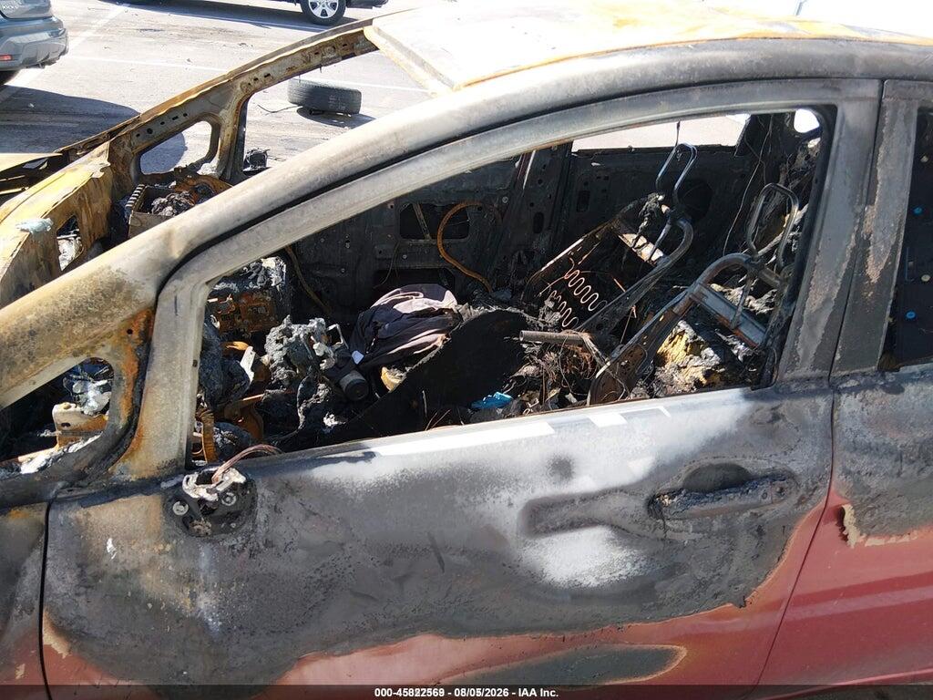 3N1CE2CP1GL387841 2016 NISSAN VERSA NOTE photo no. 6