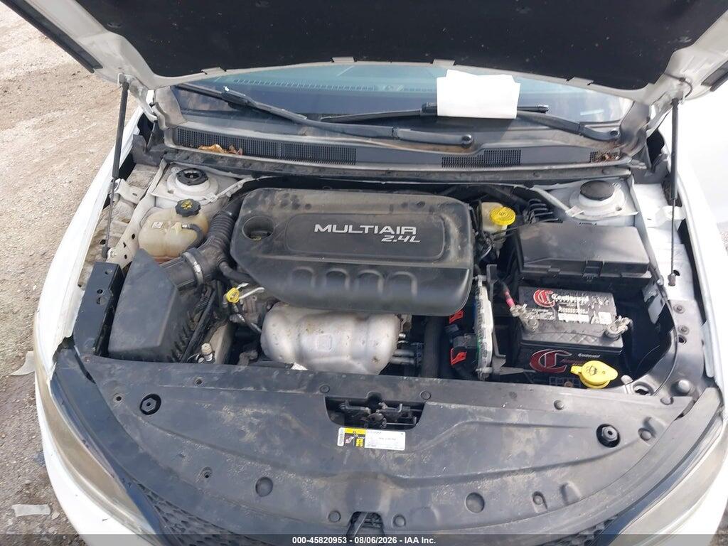 1C3CCCBB0GN117325 2016 CHRYSLER 200 photo no. 10
