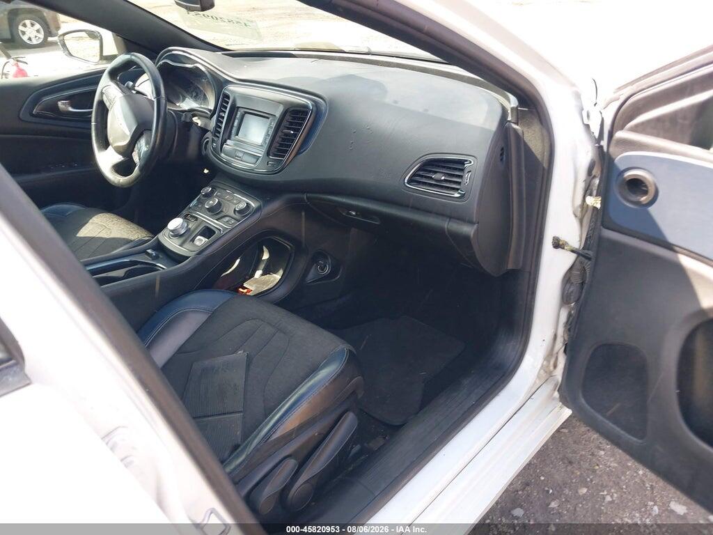 1C3CCCBB0GN117325 2016 CHRYSLER 200 photo no. 5