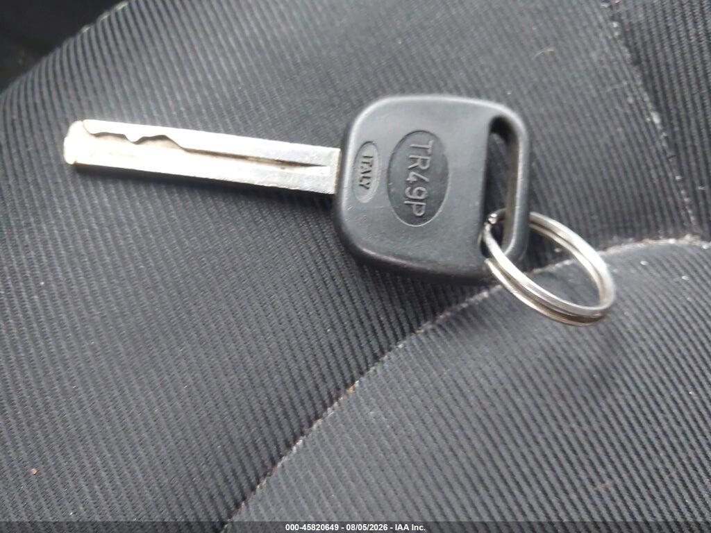 KNDJP3A56G7241297 2016 KIA SOUL photo no. 11