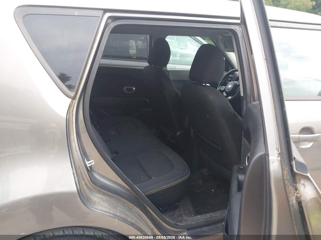 KNDJP3A56G7241297 2016 KIA SOUL photo no. 8