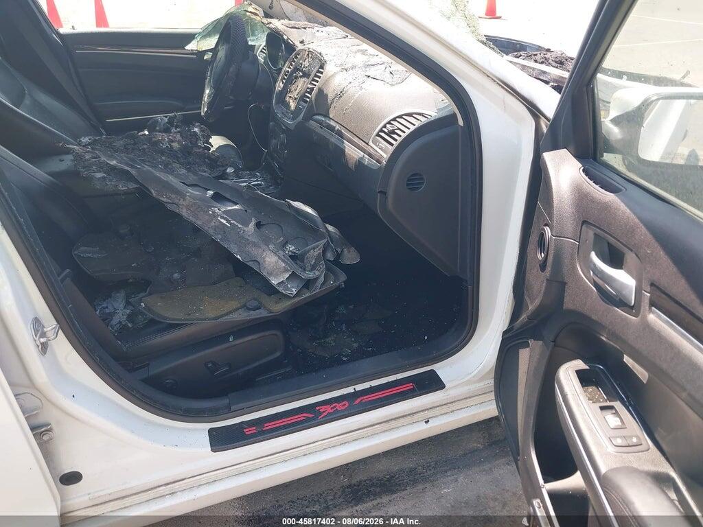 2C3CCAAG3GH229675 2016 CHRYSLER 300 photo no. 5