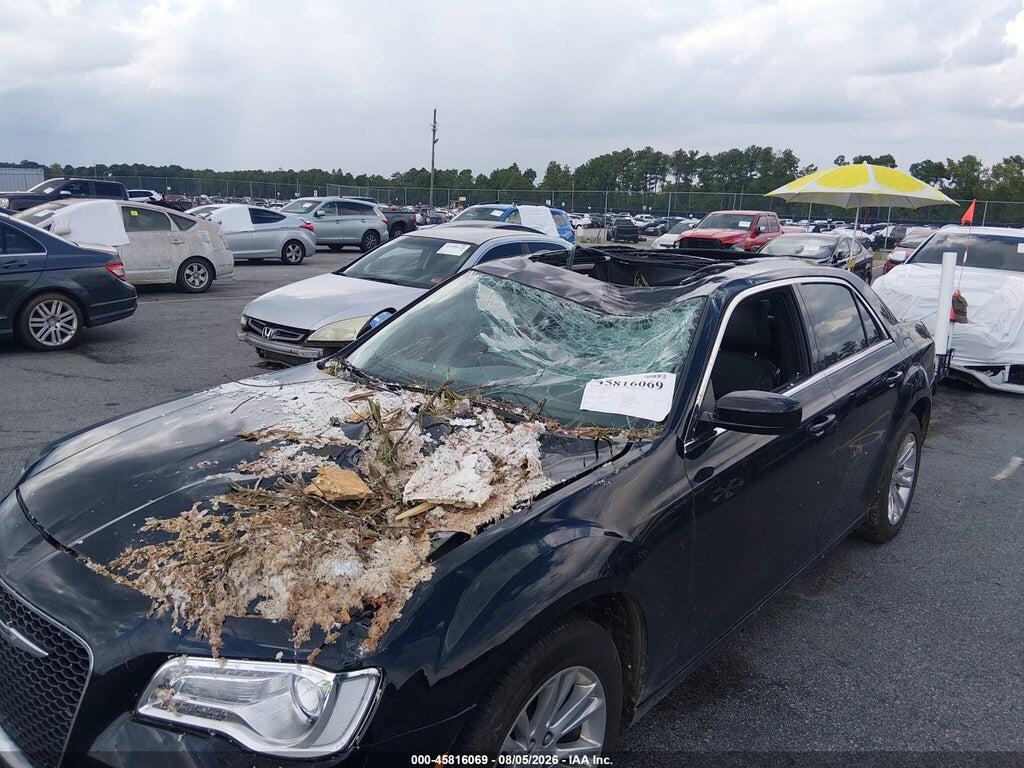 2C3CCAAG7GH295601 2016 CHRYSLER 300 photo no. 6