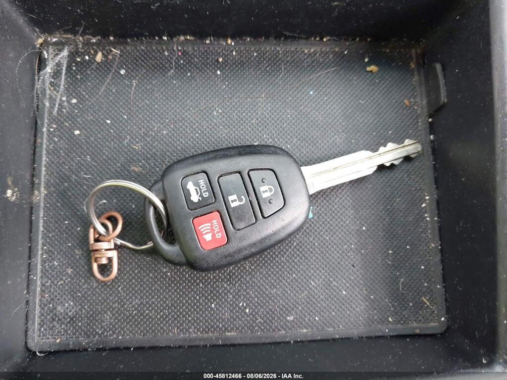 4T1BF1FK3GU195712 2016 TOYOTA CAMRY photo no. 11