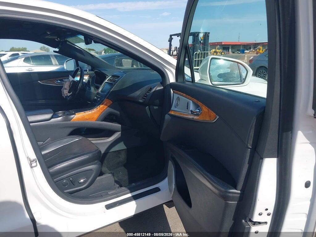 2LMTJ8LP3GBL21122 2016 LINCOLN MKX photo no. 5