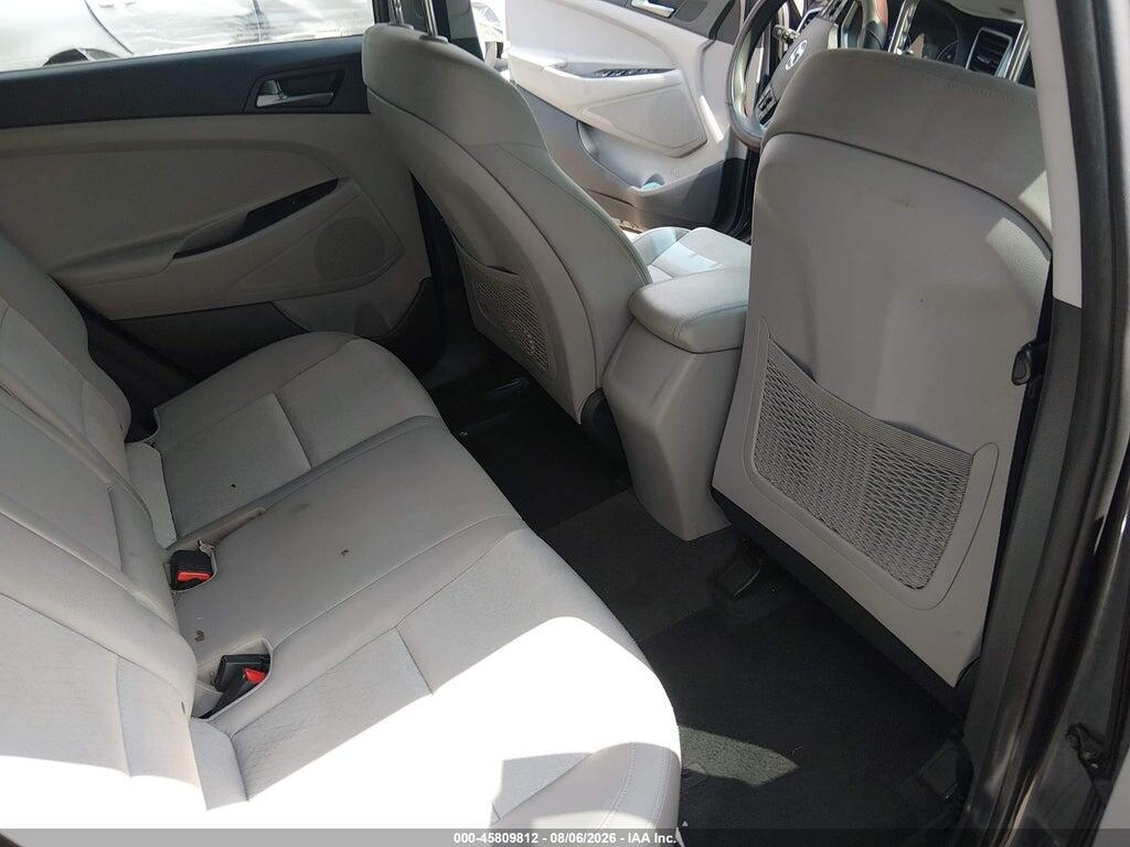 KM8J3CA40GU130020 2016 HYUNDAI TUCSON photo no. 8
