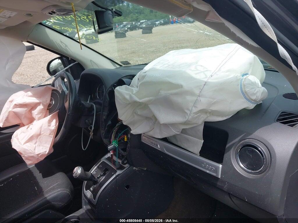 1C4NJDEB3GD784911 2016 JEEP COMPASS photo no. 5