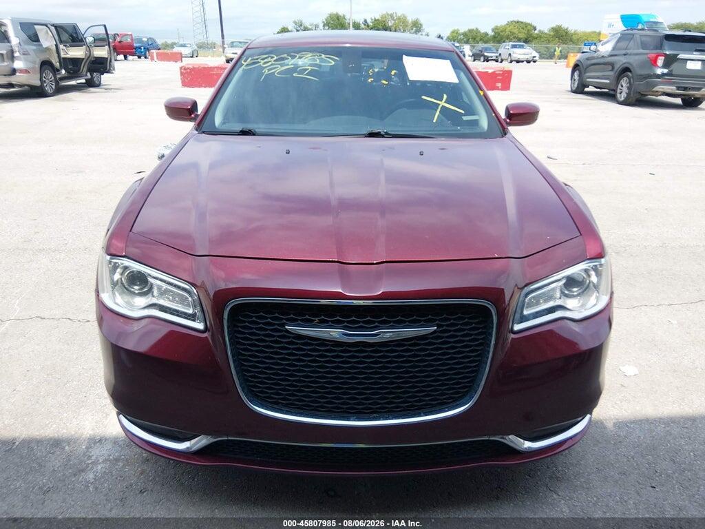 2C3CCAAG6GH135080 2016 CHRYSLER 300 photo no. 12