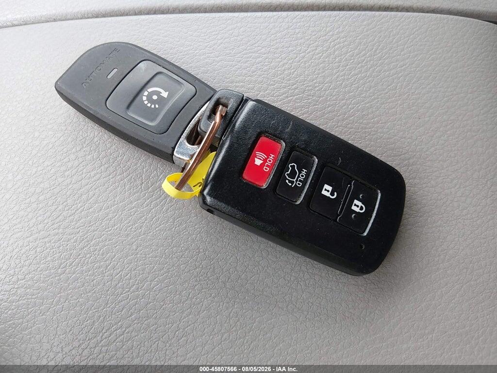 5TDDKRFH4GS347710 2016 TOYOTA HIGHLANDER photo no. 11