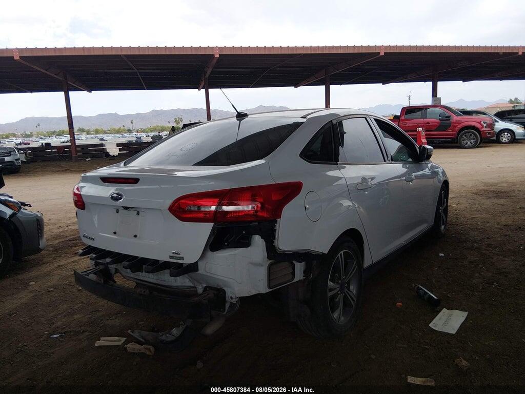 1FADP3FE3GL258562 2016 FORD FOCUS photo no. 4