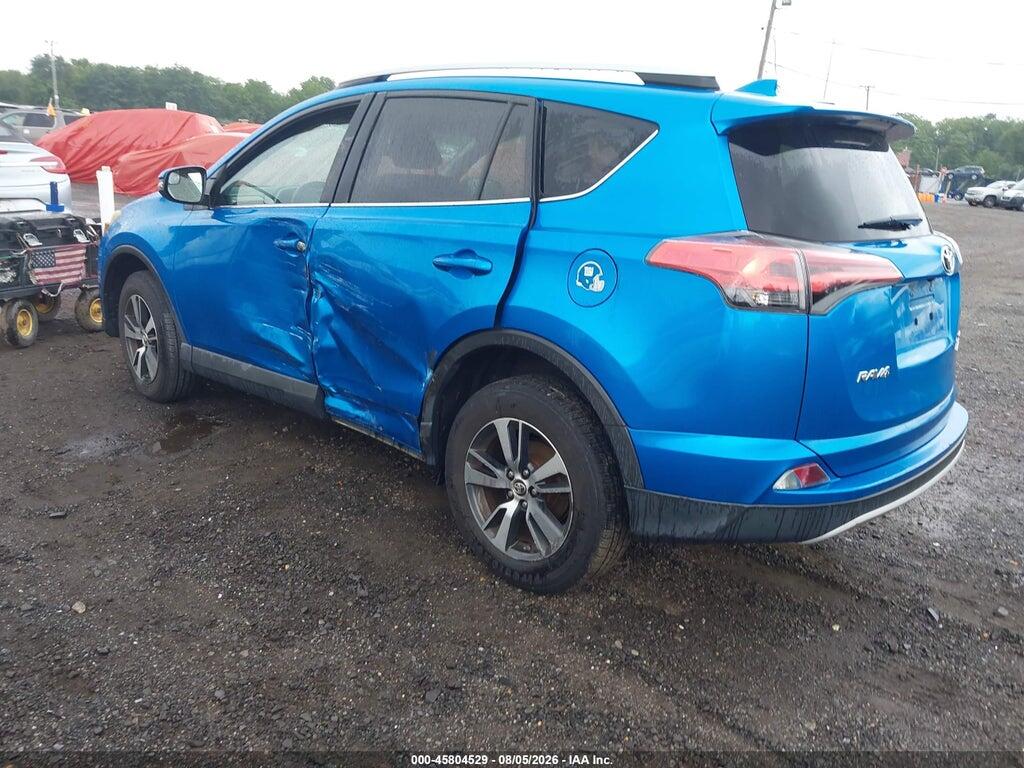 2T3RFREV7GW492627 2016 TOYOTA RAV4 photo no. 3
