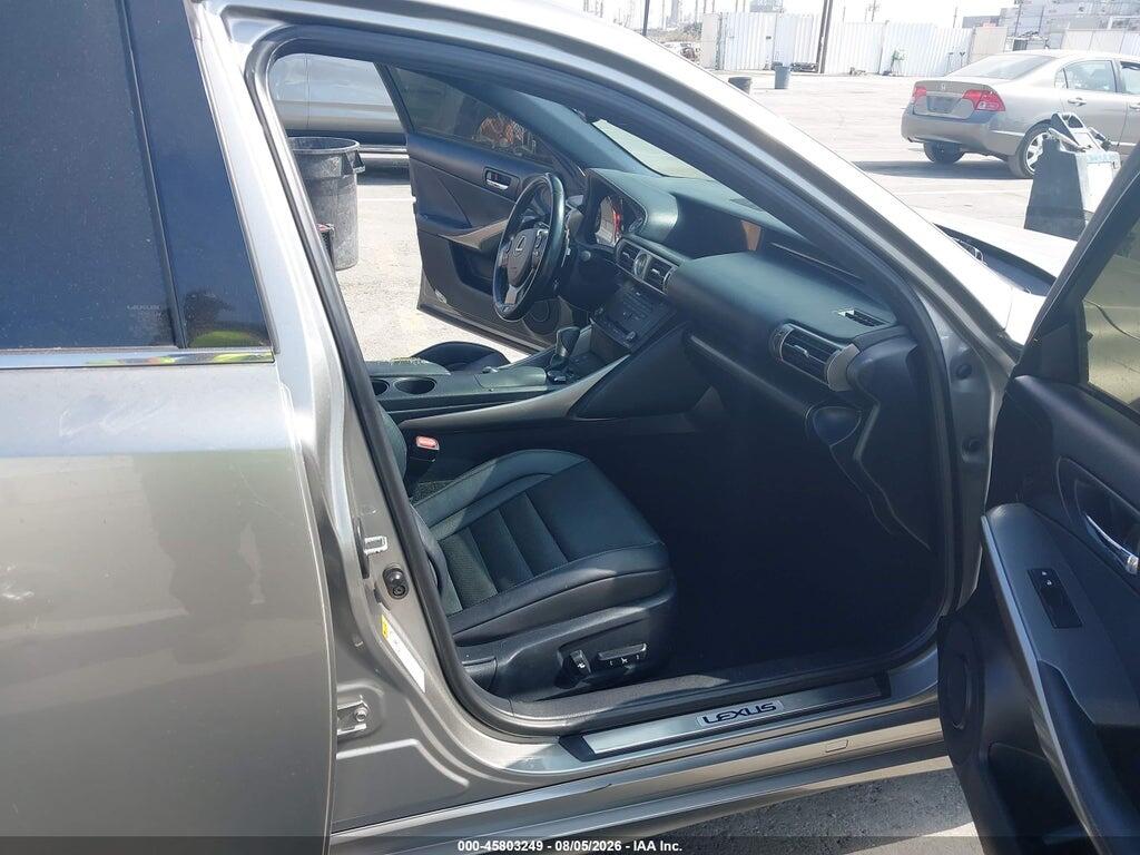 JTHBA1D29G5019102 2016 LEXUS IS 200T photo no. 5