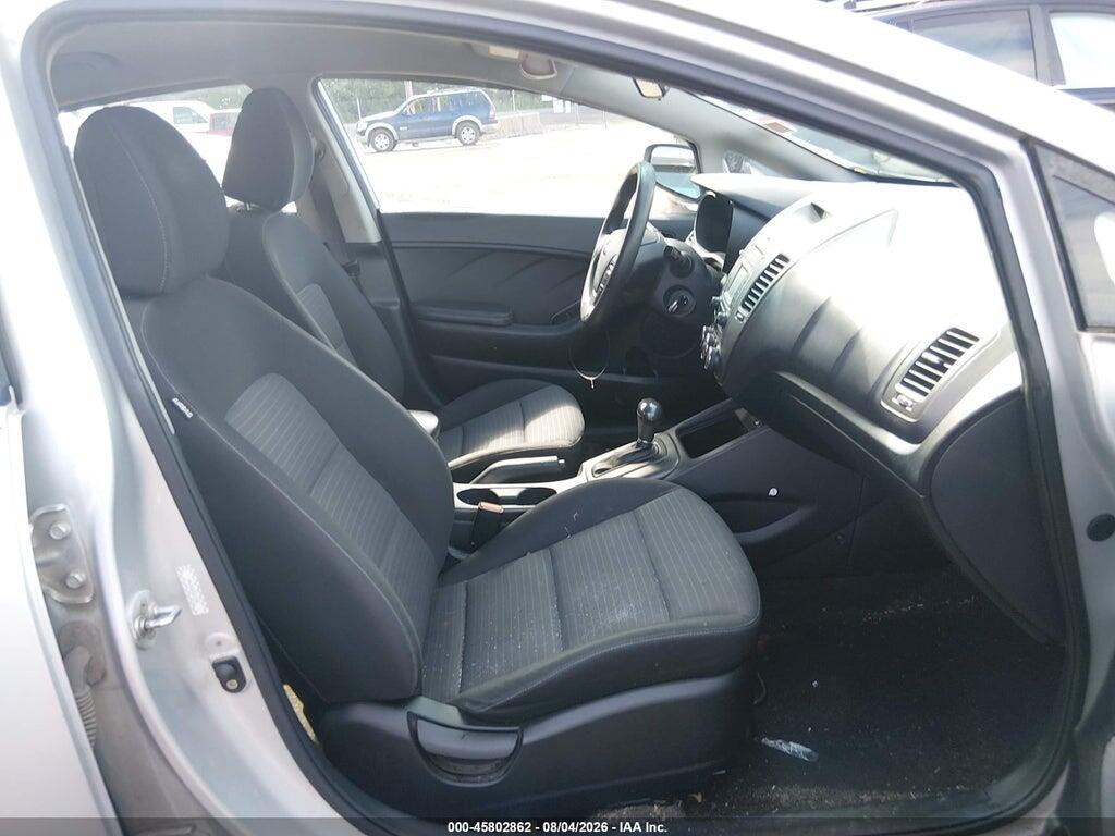 KNAFX4A61G5575282 2016 KIA FORTE photo no. 5