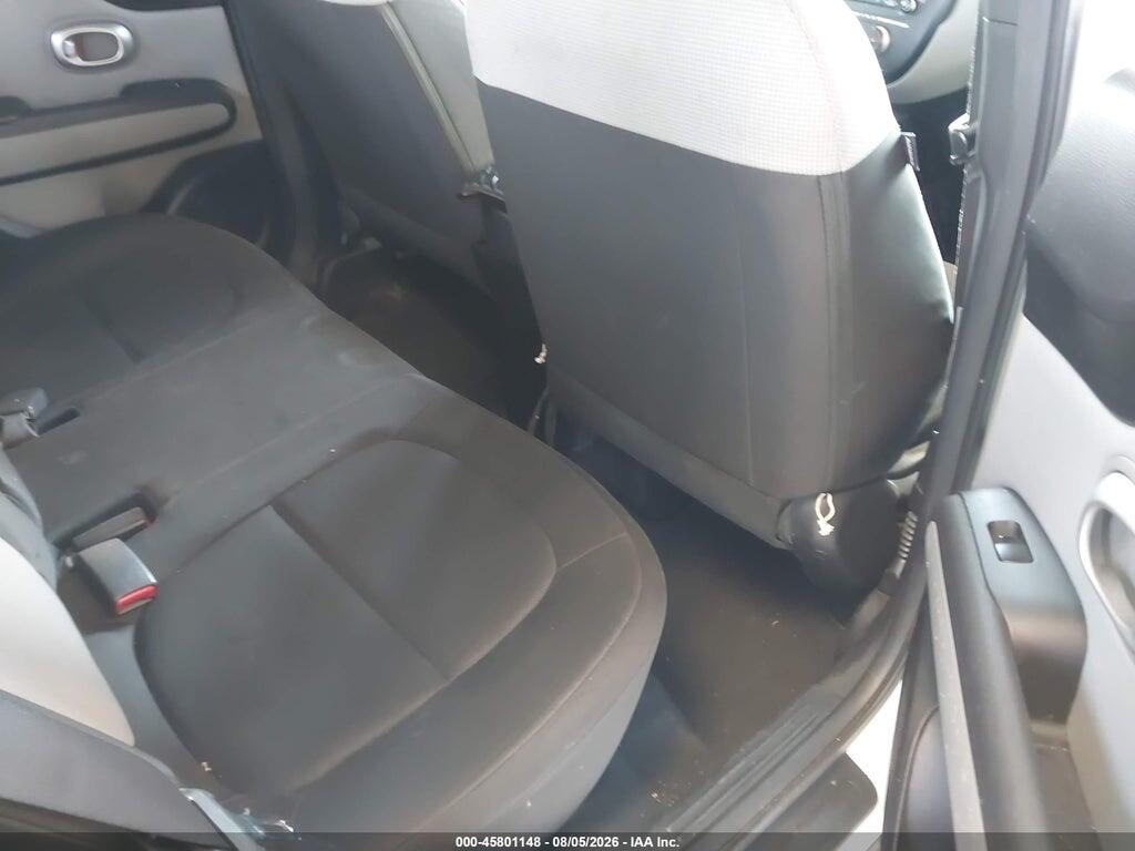 KNDJN2A21G7828755 2016 KIA SOUL photo no. 8
