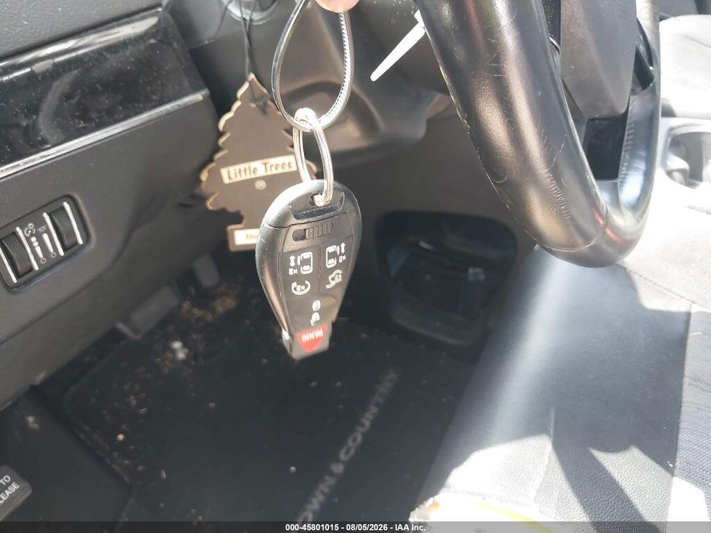 2C4RC1HGXGR215424 2016 CHRYSLER TOWN & COUNTRY photo no. 11