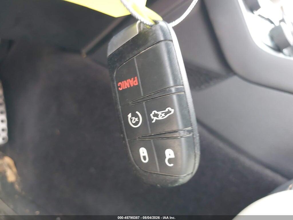 2C3CDZBT1GH137990 2016 DODGE CHALLENGER photo no. 11