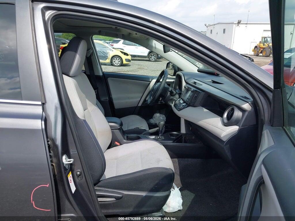 2T3RFREV7GW500290 2016 TOYOTA RAV4 photo no. 5