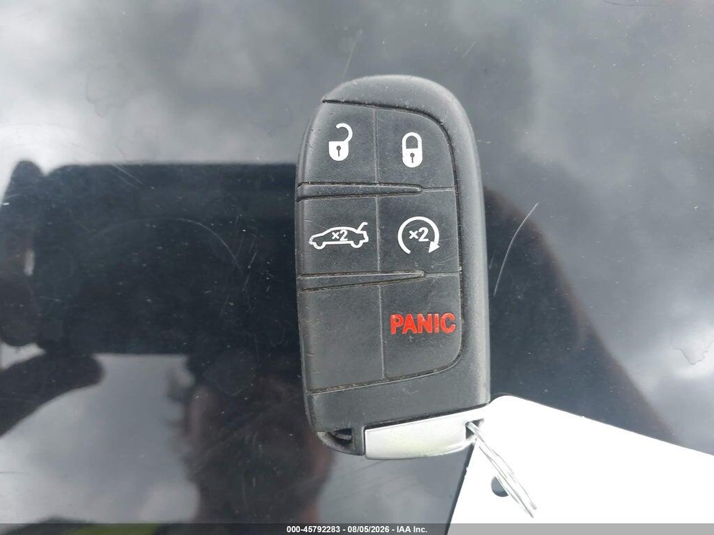 2C3CCARG0GH270298 2016 CHRYSLER 300 photo no. 11