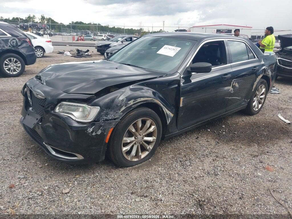 2C3CCARG0GH270298 2016 CHRYSLER 300 photo no. 2
