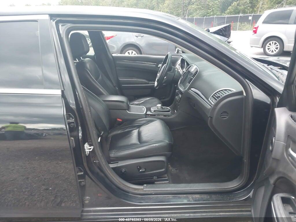 2C3CCARG0GH270298 2016 CHRYSLER 300 photo no. 5