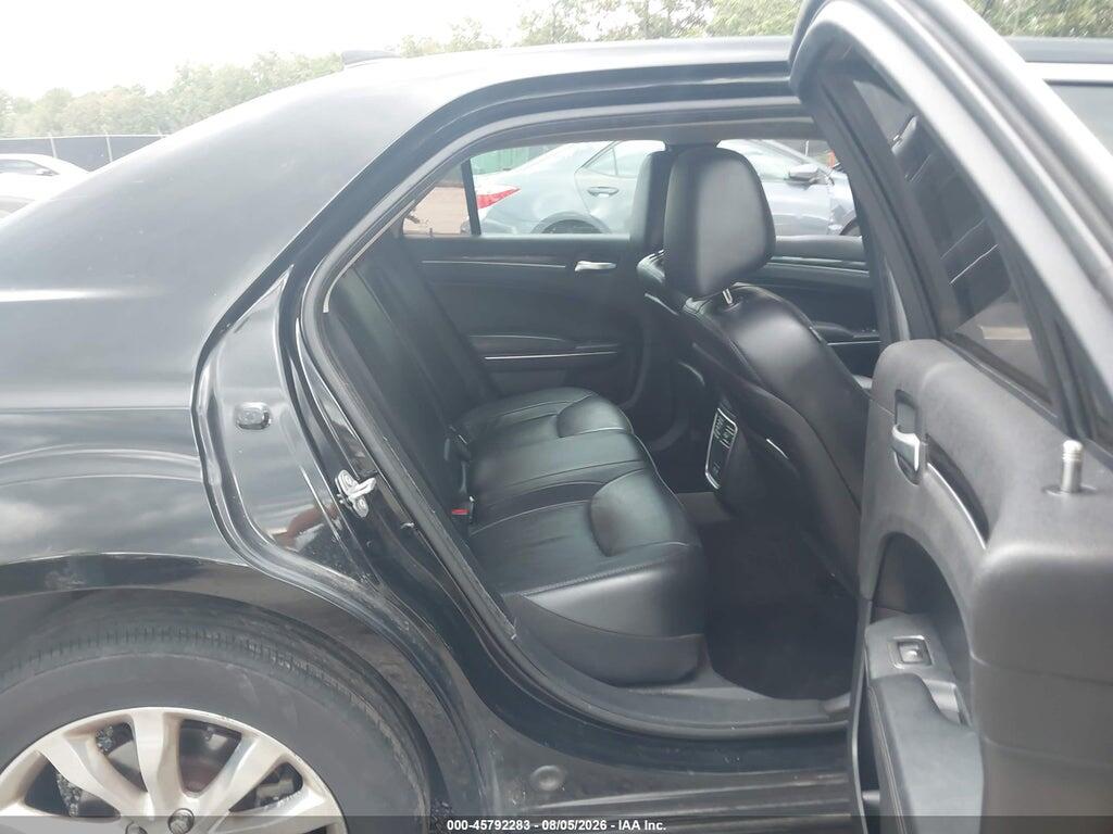 2C3CCARG0GH270298 2016 CHRYSLER 300 photo no. 8
