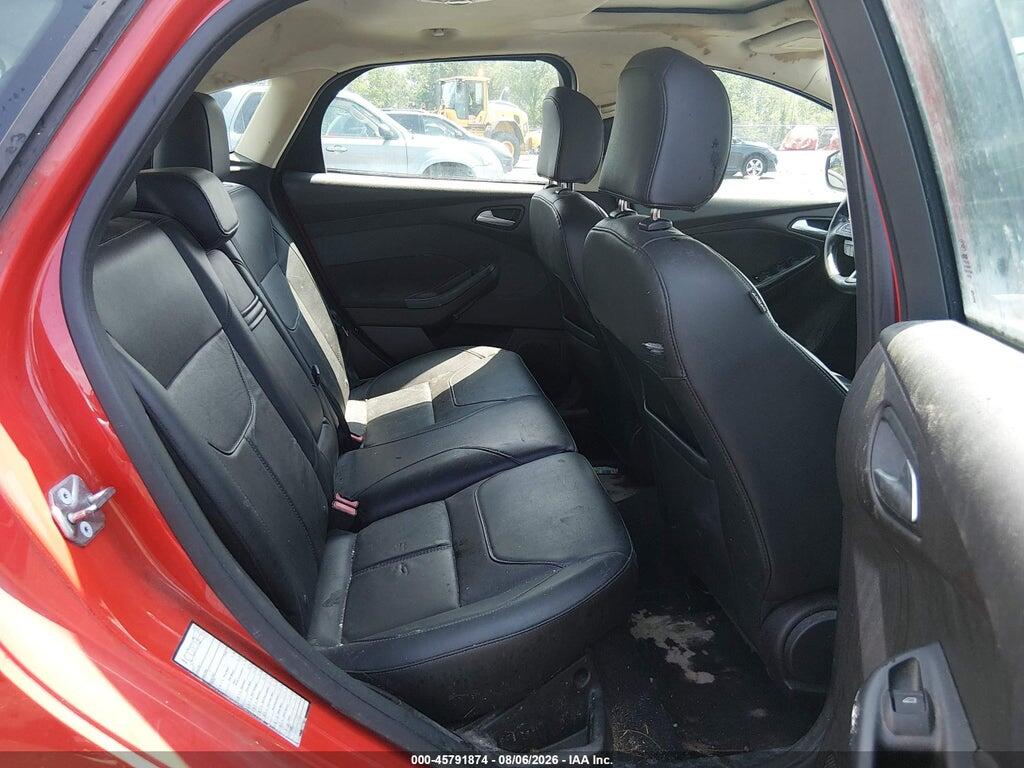 1FADP3K23GL307562 2016 FORD FOCUS photo no. 8