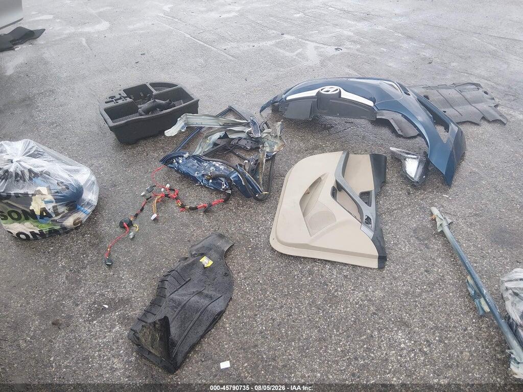 KMHDH4AE9GU557015 2016 HYUNDAI ELANTRA photo no. 12